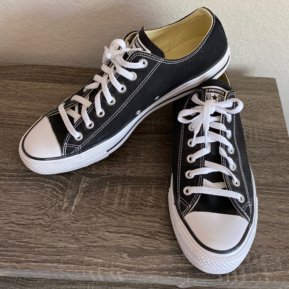 Converse men’s size 12